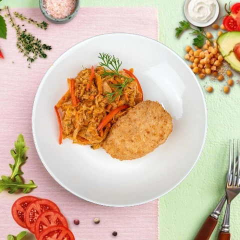 pozharskaya-cutlet-with-stewed-cabbage